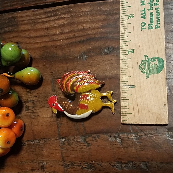 Rooster Brooch - Picture 8 of 14